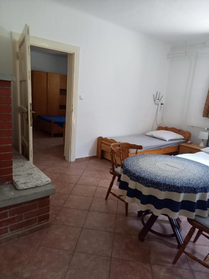 Flamingo Apartman Šoproň Exteriér fotografie