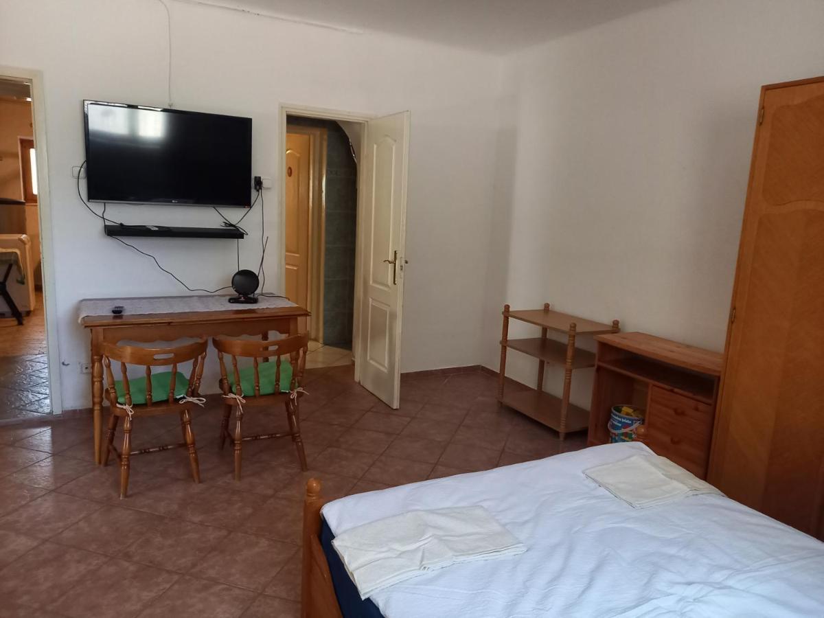 Flamingo Apartman Šoproň Exteriér fotografie